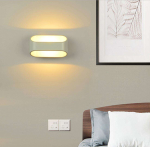 Nuova lampada da parete su e giù da 5W Lampada da parete stile semplice Lampada da spogliatoio