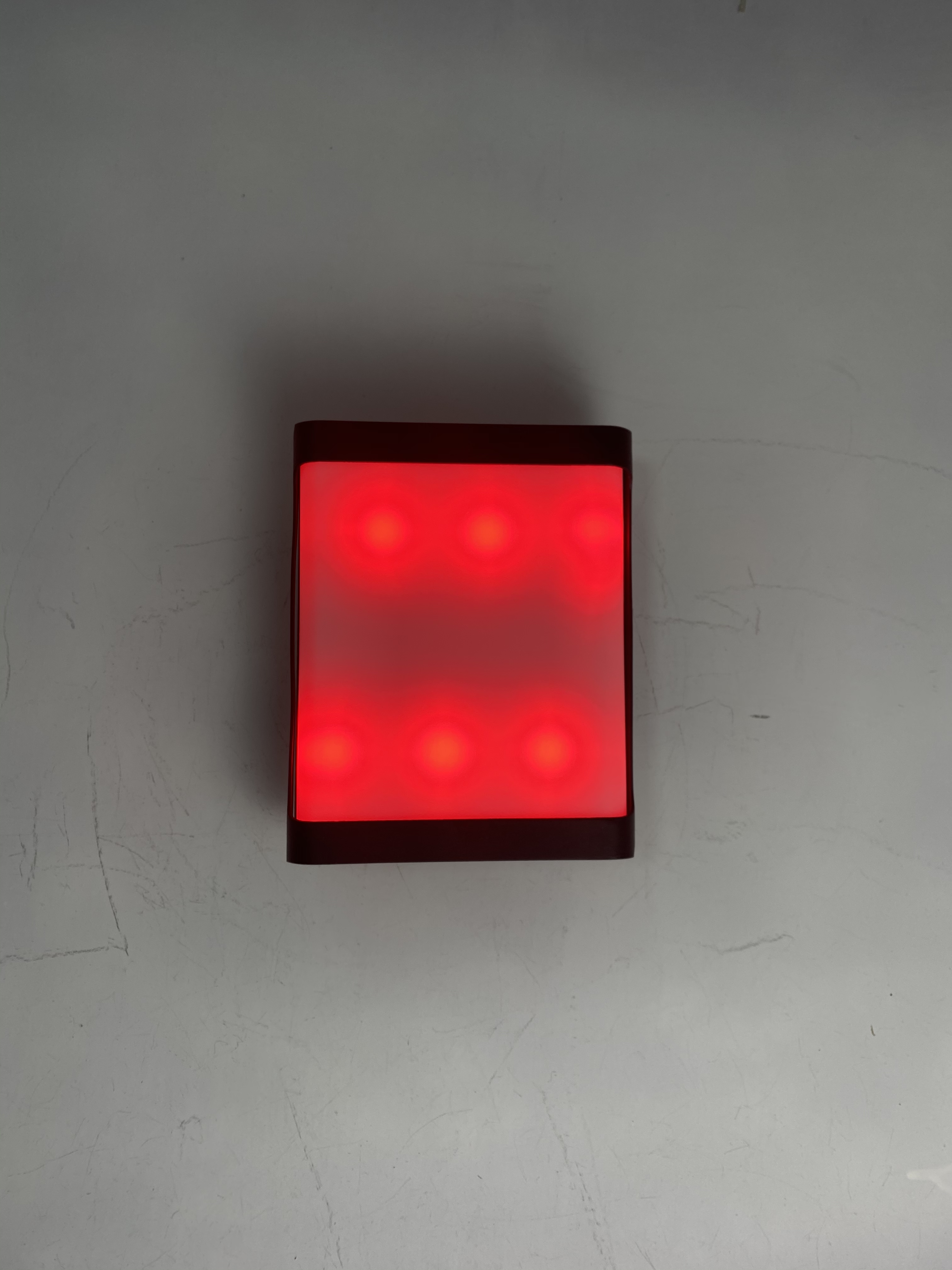 Lampada da parete a forma di Tv 