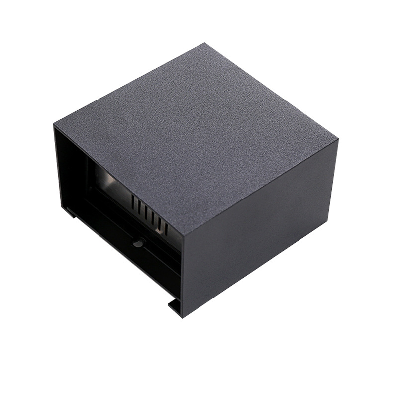 Lampada da parete quadrata da 6W Lampada da parete a LED per esterni Confezione da parete per illuminazione a LED Lampada da parete per esterni a LED Lampada da parete a sei fasci di luce