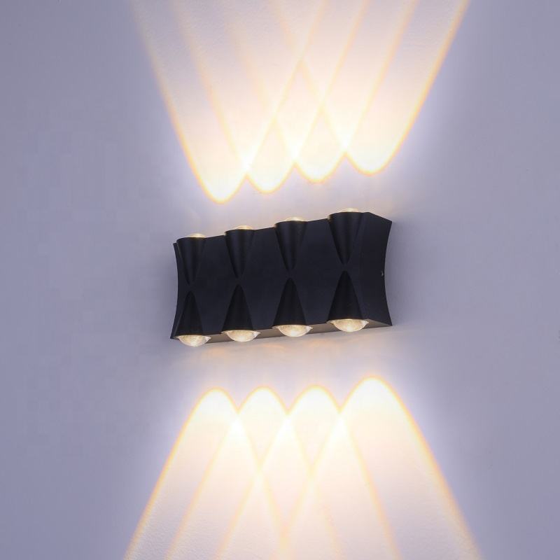 Moderna applique da parete a LED impermeabile IP65 Up Down 8W Illuminazione per esterni Home Hotel Negozio Corridoio Portico Sconce Lampade da parete AC 220V 110V