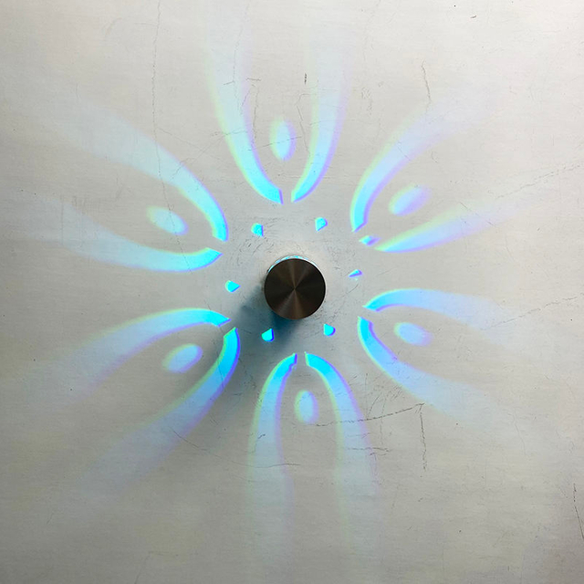 La luce della parete a spirale ha condotto il telecomando variopinto per la decorazione della villa di ricevimento del teatro della barra del randello dell'atmosfera di fondo