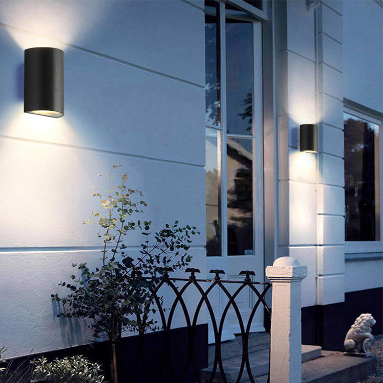 Alluminio COB Lampada da esterno 6W Impermeabile IP65 Lampada da parete Su e giù Portico Applique 85-265v Lampada da parete regolabile Cortile Portico