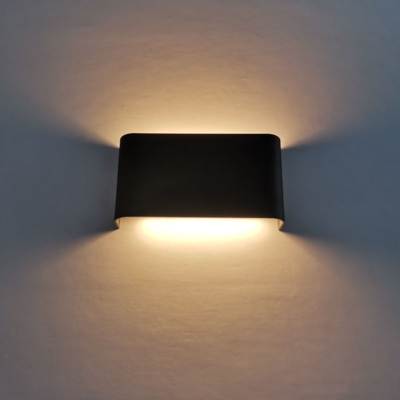 il rettangolo di 6W 12W 14W ha condotto l'illuminazione della parete in bianco e nero Shell ha condotto le strisce chiare dell'interno della luce principale del riparo dell'interno