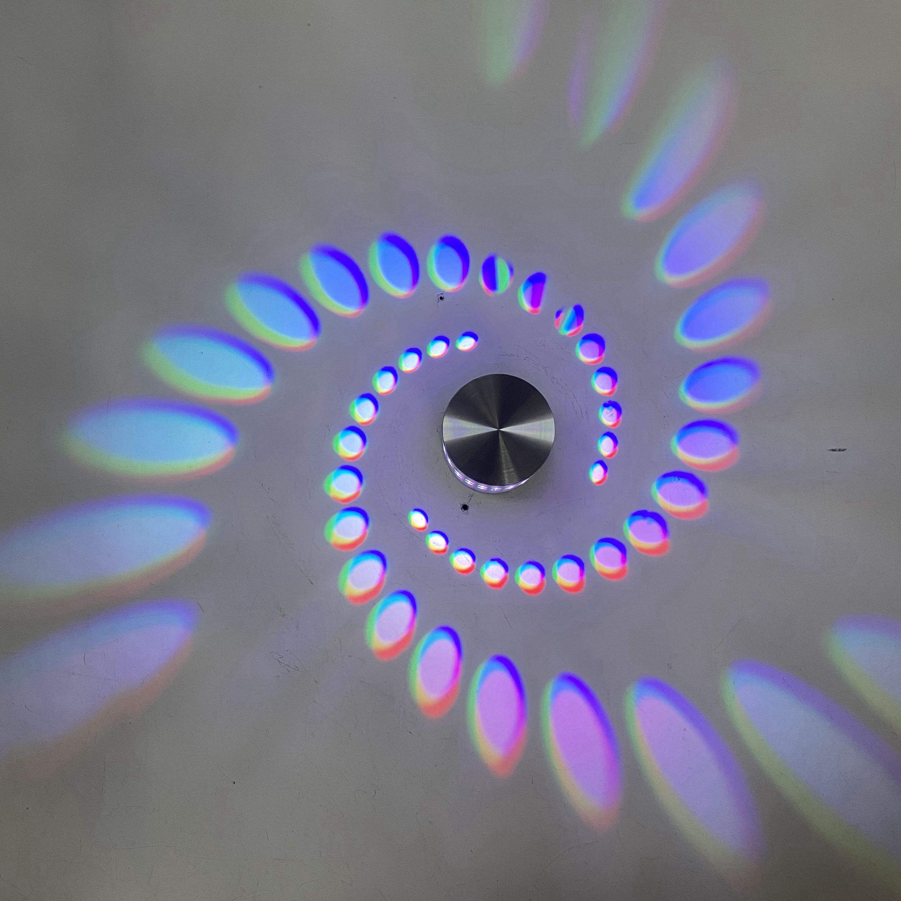 Lampada da parete a LED con foro a spirale Lampada da parete a 16 colori Lampada da parete con telecomando adatta per Hall KTV Bar Lampada da parete artistica per la decorazione della casa