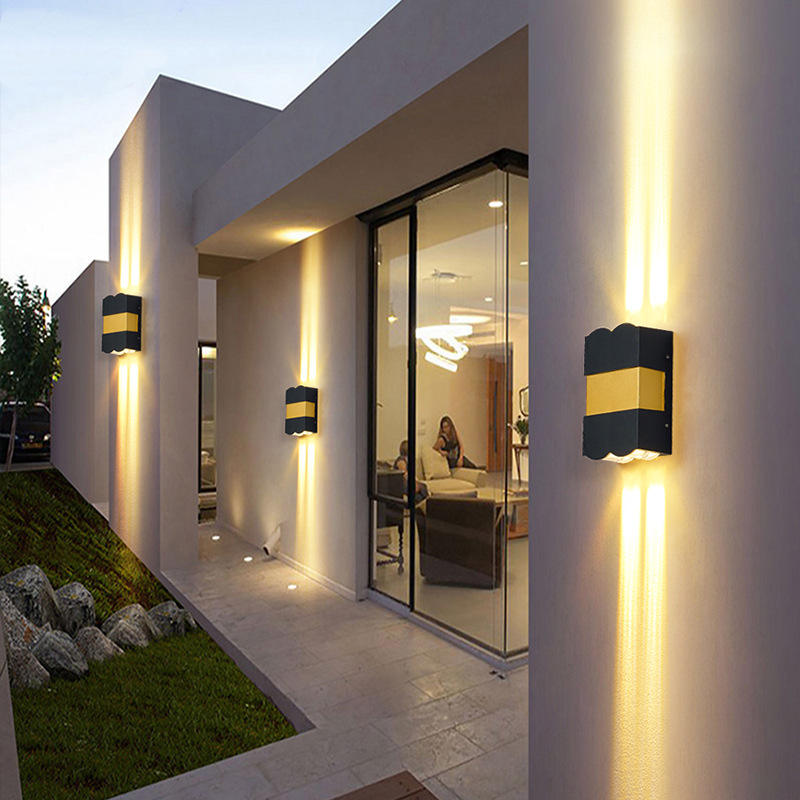 Lampade da parete su e giù da 12W Applique da parete in alluminio a LED nero oro Lampada da parete a LED per camera da letto Soggiorno Corridoio A parte Illuminazione