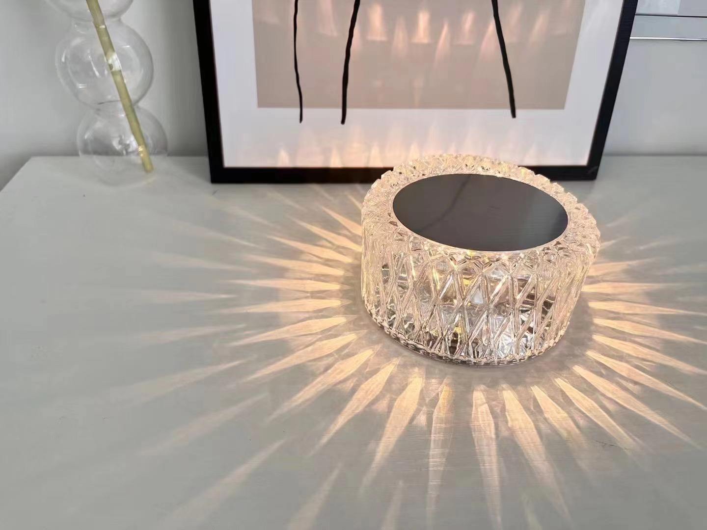 Lampada da tavolo Tiktok Lampada da tavolo che cambia colore Lampada da tavolo con telecomando Lampada da tavolo in acrilico Lampada da tavolo per ristorante Lampada da tavolo per hotel