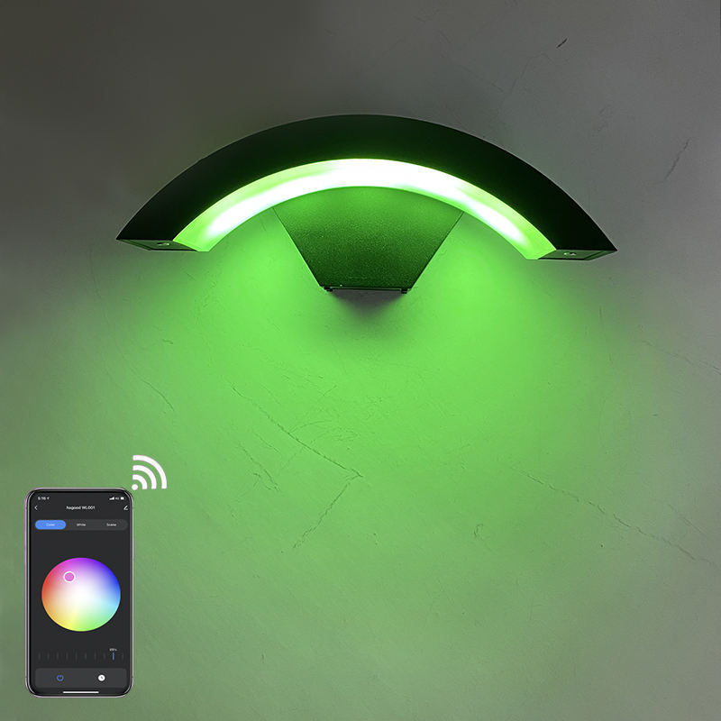Lampada da parete intelligente con controllo APP impermeabile di vendita calda Lampada da parete a LED per cortile con balcone Lampada da parete impermeabile intelligente