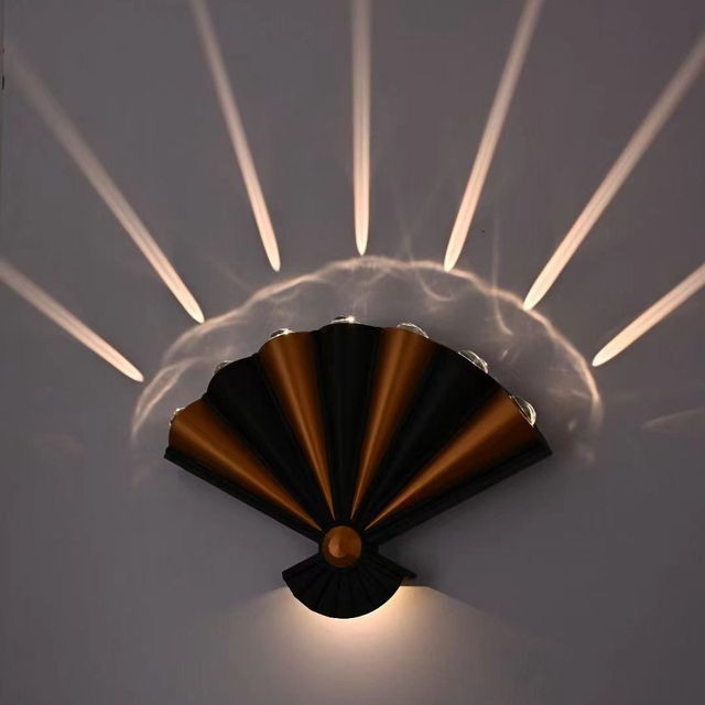 2023 Nuova lampada da parete impermeabile IP65 da esterno 8W su e giù per esterni Illuminazione da giardino da parete Luci decorative Luce da parete