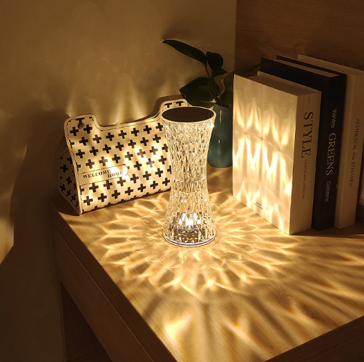 Tiktok Lampada da tavolo in acrilico cristallo rosa Lampada da tavolo ricaricabile piccola luce notturna Touch Control Lampada da scrivania modificabile che cambia colore
