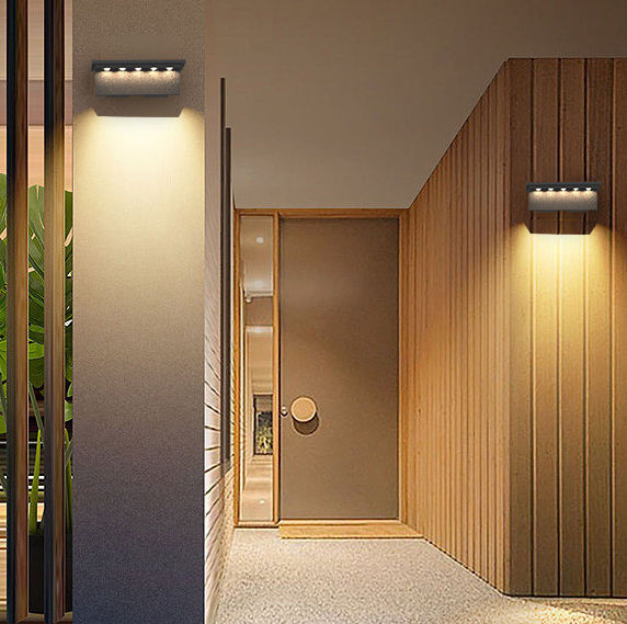 Lampada solare per esterni con controllo della luce intelligente impermeabile a luce solare per giardino Street Landscape Balcone Decor Lampada da parete solare