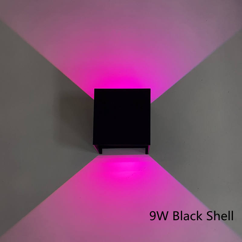 Lampada da parete per esterni intelligente per esterni Lampada da parete RGB dimmerabile che cambia colore Lampada da esterno a luce regolabile IP65 impermeabile