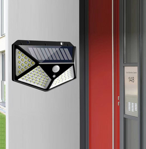La migliore scala da giardino per esterni impermeabile IP67 energia solare 4 lati illuminazione lampada da parete sensore di movimento a LED luce solare a LED