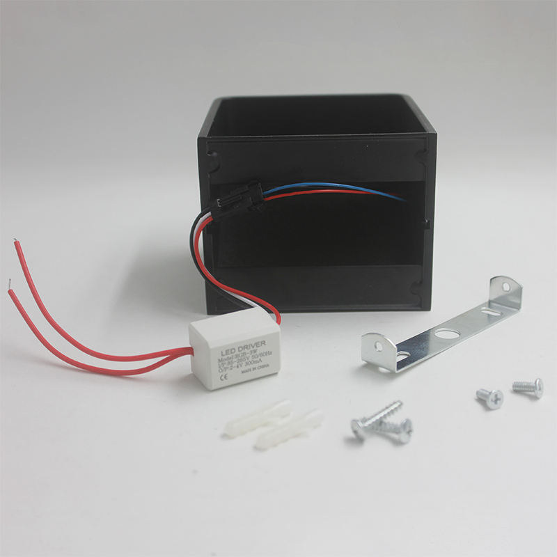 Lampada da parete a led cubo 3W in ceramica nera su e giù per decrotazione interna con prezzo di fabbrica Lampada da parete Illuminazione moderna