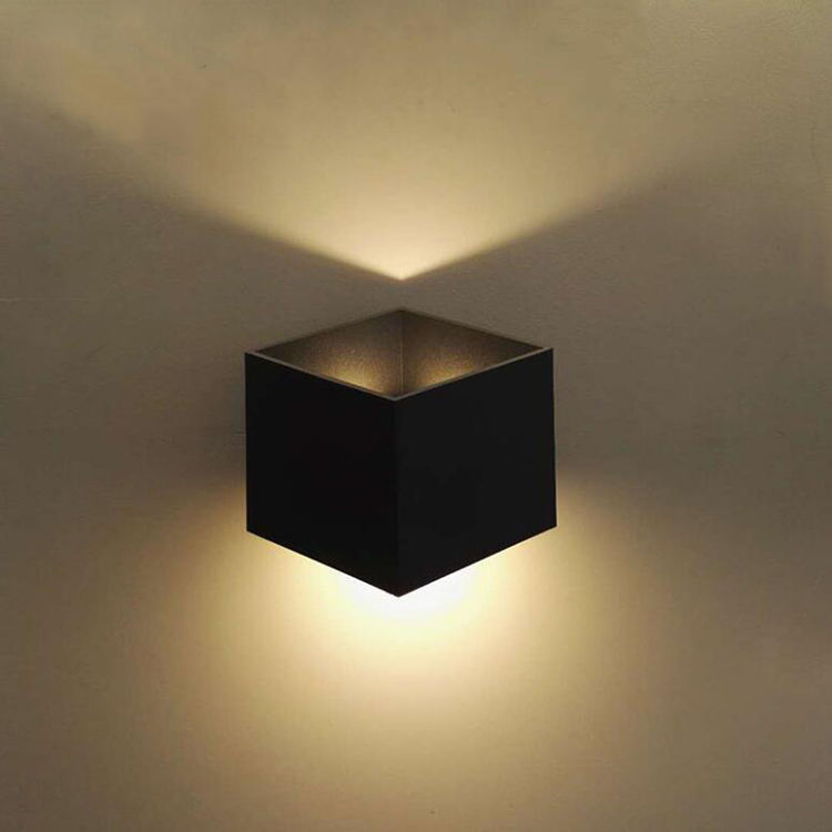 2023 New COB Led Wandlamp 6W 12W impermeabile illuminazione da giardino su e giù per esterni con prezzo di fabbrica