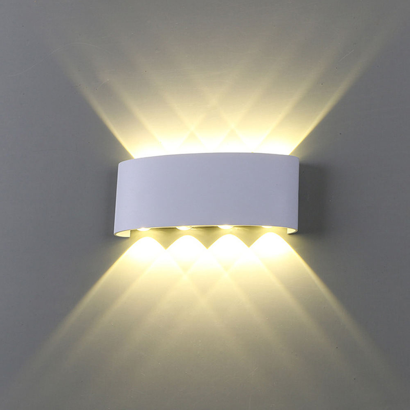 2023 Decorazione industriale 6W / 8W IP65 Lampada da parete a led per esterni impermeabile Wandlamp Lampada da parete su e giù Lampada da parete