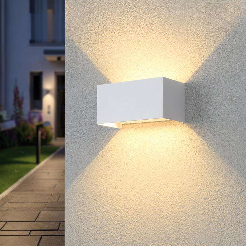 Lampada da parete per esterni impermeabile Lampada da parete lunga a LED IP65 Luce in alluminio Giardino Villa Portico Sconce Light 110V 220V Sconce Apparecchio