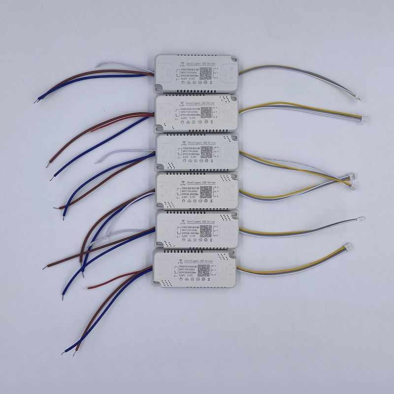 Driver LED 2.4g Driver a tre temperature di colore Driver intelligente Trasformatori di illuminazione a LED 48-576W Alta qualità Driver 2.4G sicuro Alimentatore Driver adattatore led