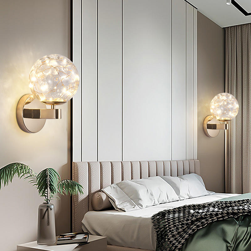 Lampada da parete a led a luce nordica Applique da parete in oro Spot parete fabbrica gypsophila personalità soggiorno sfondo moderno e minimalista camera da letto comodino applique da parete oro
