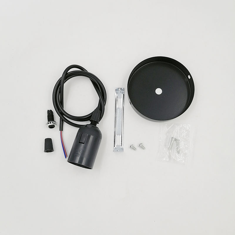Assemblaggio portalampada in metallo standard europeo E27 Portalampada in ferro E27 filo colorato intrecciato E27 Kit portalampada da soffitto