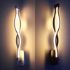 Lampada da parete moderna della camera da letto Lampada da parete dell'onda lunga e luce notturna principale di alta qualità con il prezzo di fabbrica