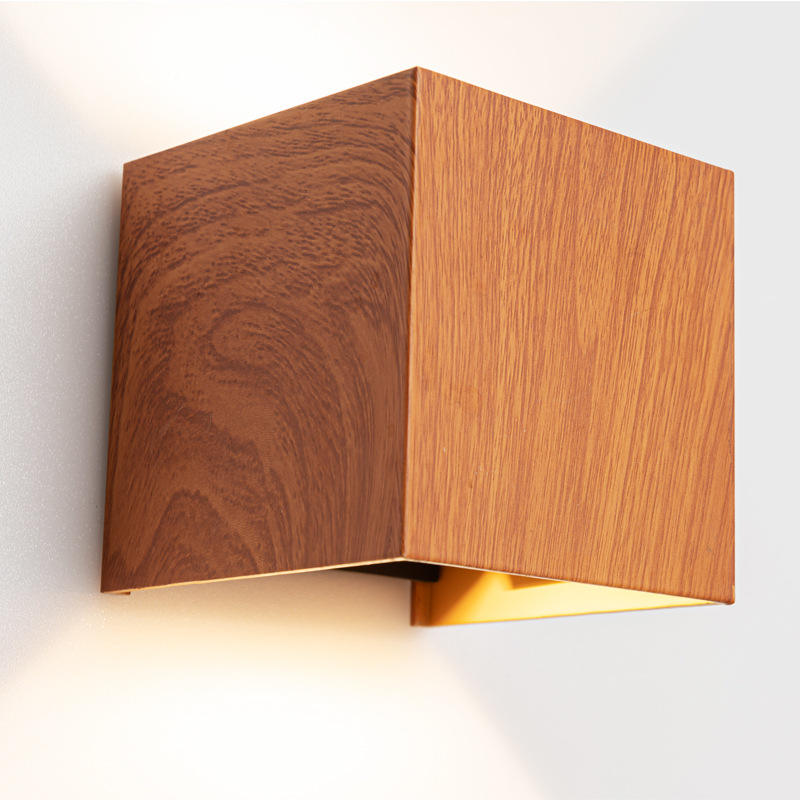 2.4G APP RGBW Nuovo colore IP65 Su e giù 100 * 100 * 100mm Esterno impermeabile Classico Vendita calda Colore del legno Regolazione a 300 gradi