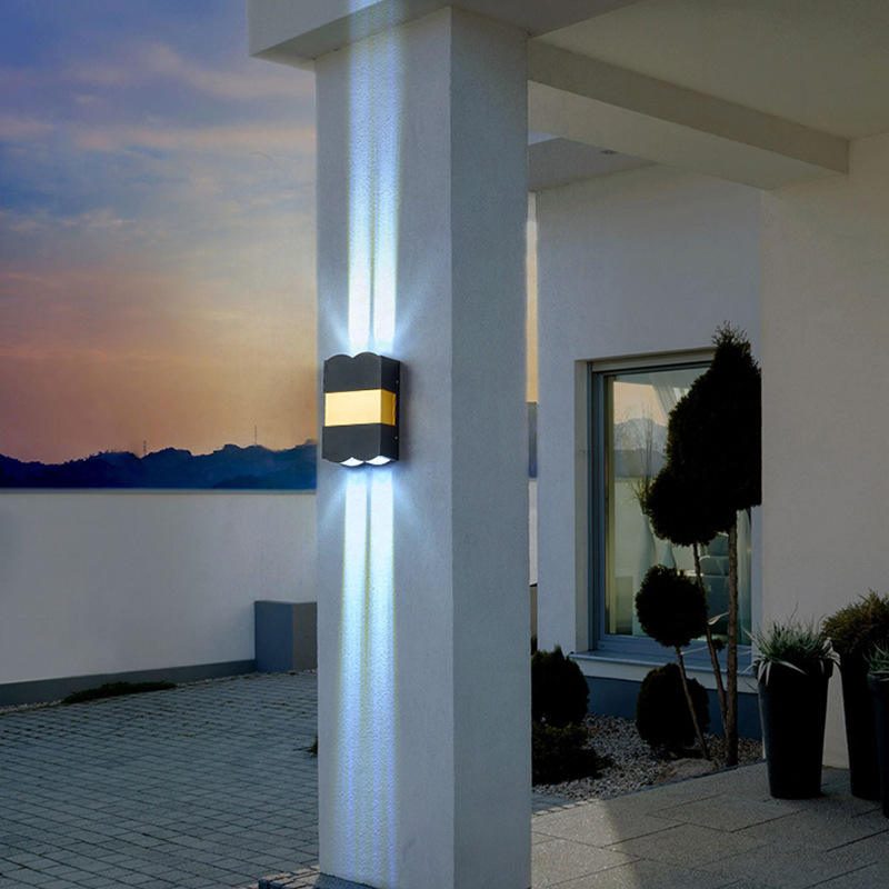 Lampade da parete su e giù da 12W Applique da parete in alluminio a LED nero oro Lampada da parete a LED per camera da letto Soggiorno Corridoio A parte Illuminazione