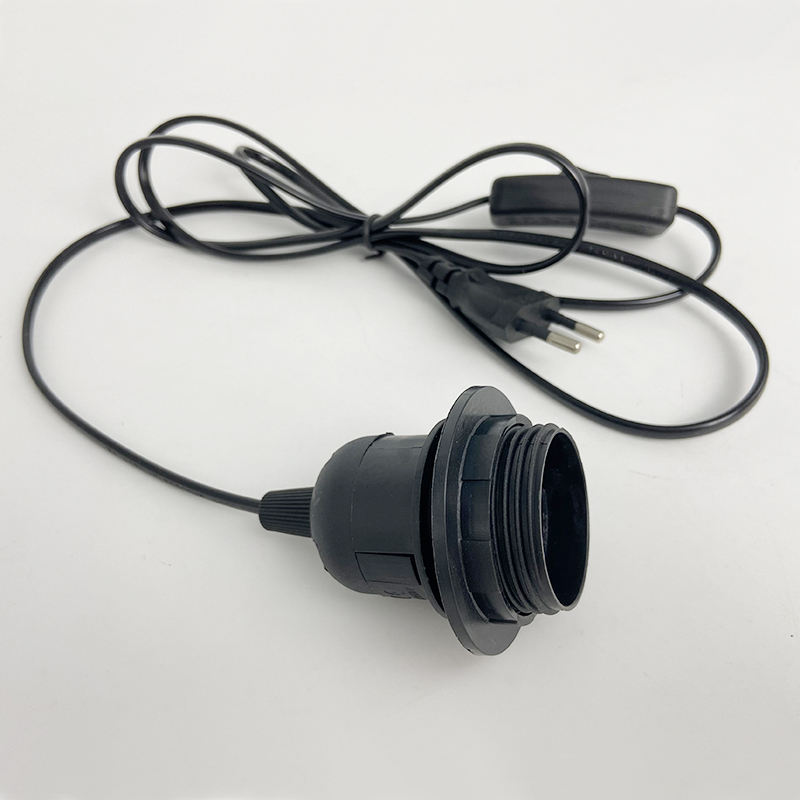 E27 303 Interruttore Cavo a mezzo dente Cavo Cavo di commutazione della luce Spina Pulsante di accensione Interruttore Cavo di linea da 1,8 m Lampada a LED Modello spina UE USA