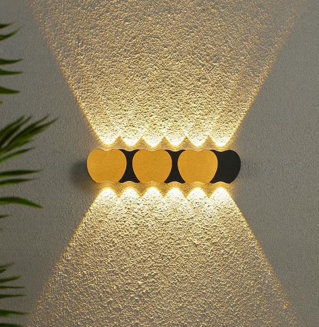 Nuovo Corridoio Scale Illuminazione Lampada da parete a LED Esterna impermeabile IP65 Su e giù Applique da parete Luce acrilica Luci da giardino 220V