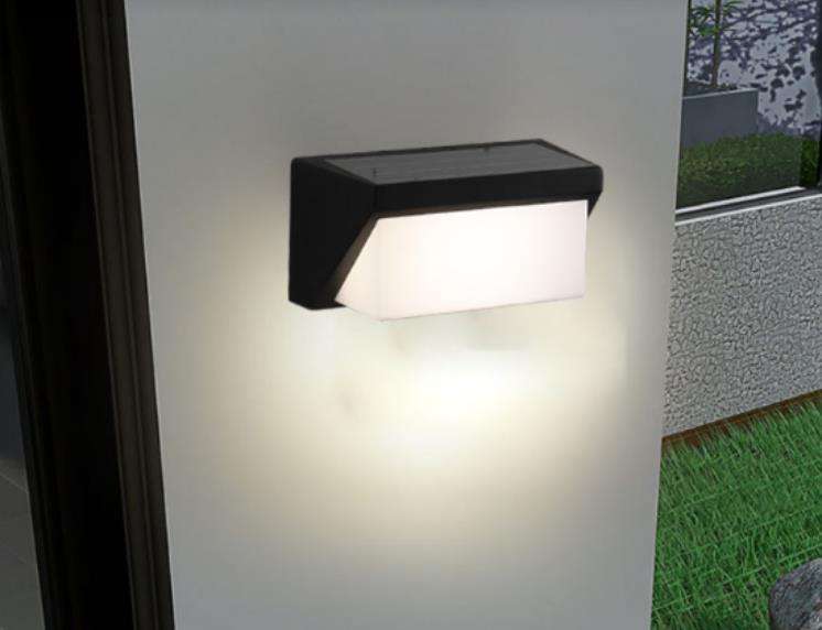 Lampada a luce solare impermeabile a luce solare a luce solare per esterni per giardino Street Landscape Balcone Decor Lampada da parete solare per esterni