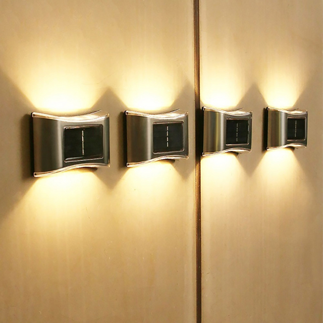Lampada solare 6LED IP65 Lampada da esterno impermeabile Lampada da parete per cortile per la decorazione della villa da giardino Lampada da parete da giardino a LED