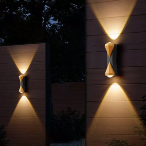 Nuovo stile su e giù per la luce notturna impermeabile Lampada da parete a LED IP65 85-265V Applique da parete