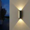 Moden Lampada da parete per esterni impermeabile PIR Sensore di movimento Applique da parete Portico da giardino Porta frontale in alluminio nero Striscia lunga