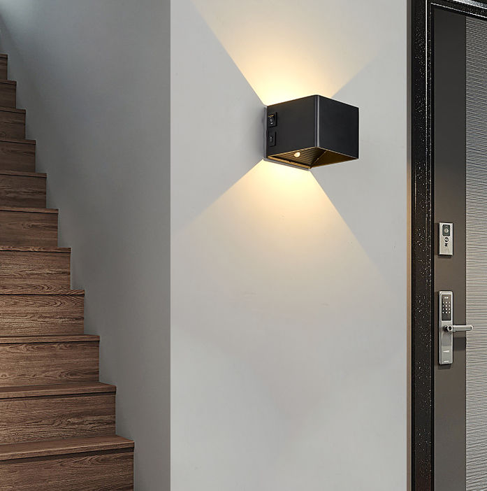 Luci da parete ricaricabili USB Illuminazione per sensore di movimento per interni per la casa Lampada da comodino per camera da letto Corridoio Lampada da parete per scale