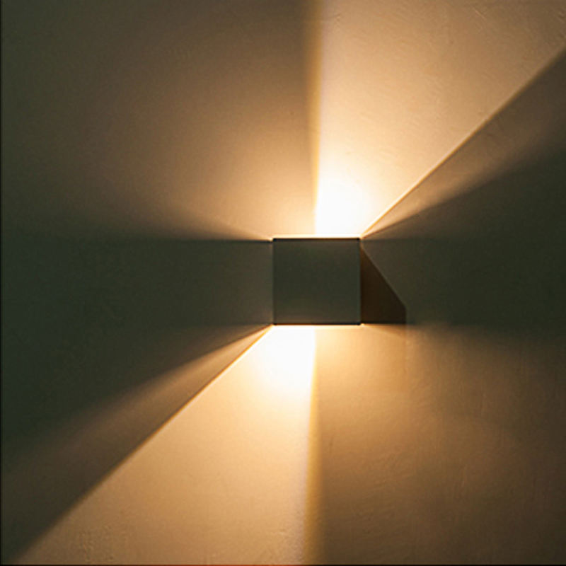 Lampada da parete a LED orientabile a parete IP65 grigia per esterni