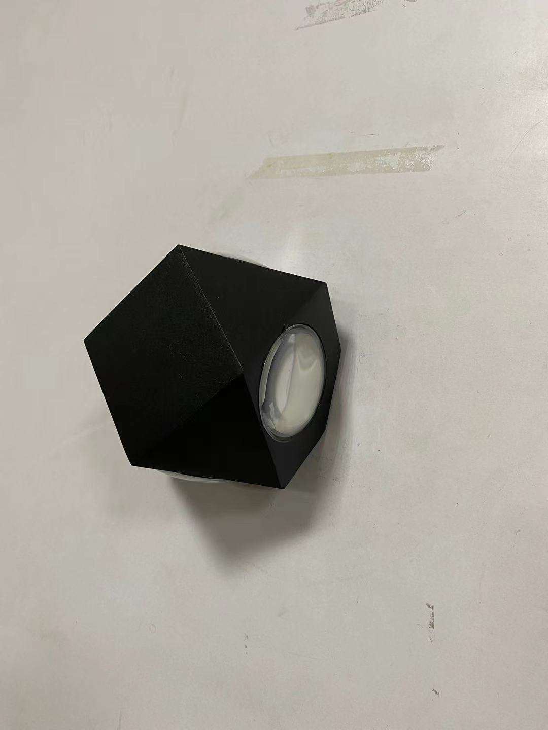 Lampada da parete impermeabile Guscio nero a forma di diamante 12W