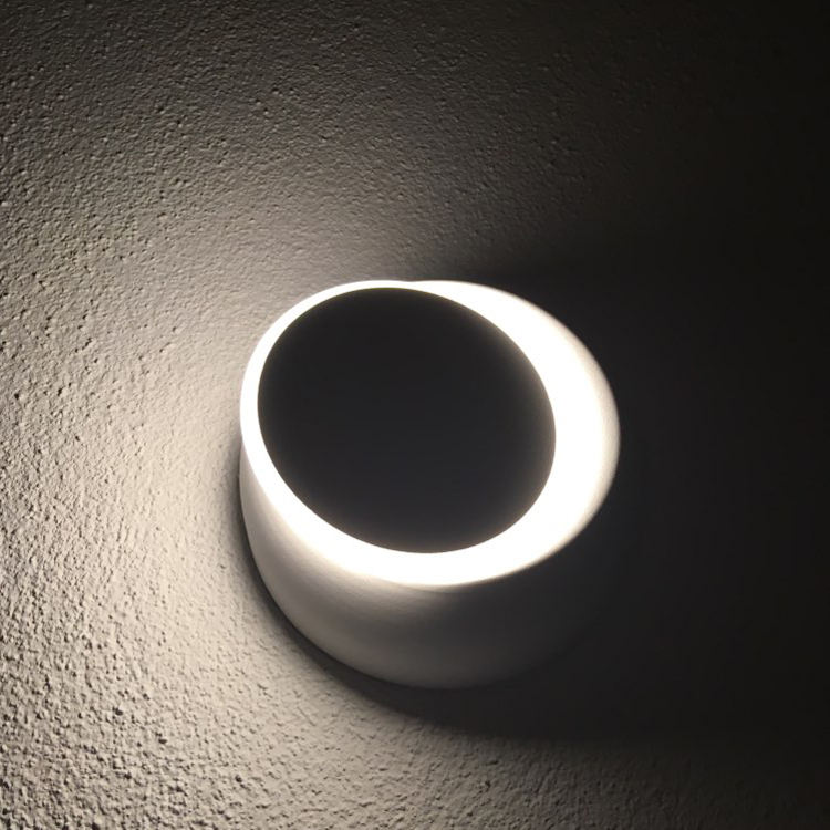 Nuovo applique da parete regolabile da comodino bianco Lampada da parete nera a 360 gradi