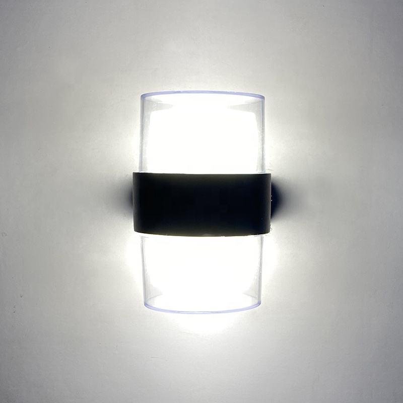 LED Innovativo telecomando intelligente 2.4G Tre temperature di colore 3 modalità Colori Lampada da parete IP65 impermeabile su e giù