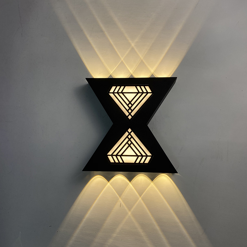 Applique da parete a forma di lettera 12W su e giù per esterni Applique da parete a led per esterni Applique da parete per esterni moderna Applique da esterno nera Applique da parete per esterni nera
