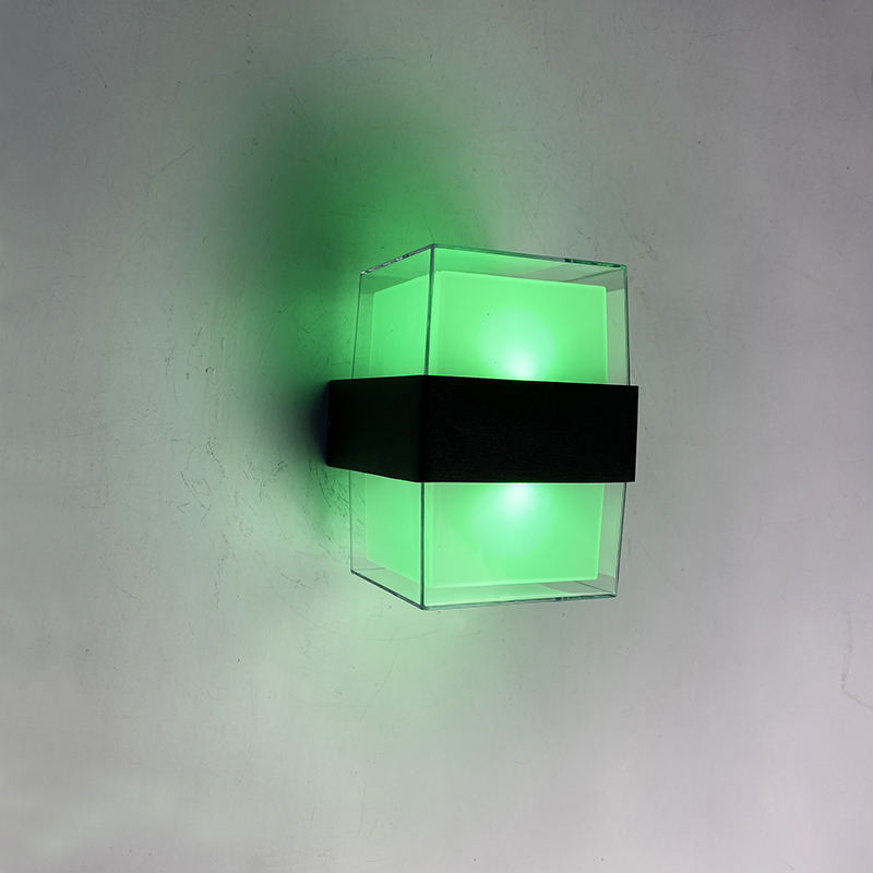 2023 Lampada da parete intelligente Lampada da parete intelligente a LED IP65 Lampada da parete decorativa colorata e alla moda impermeabile Tuya