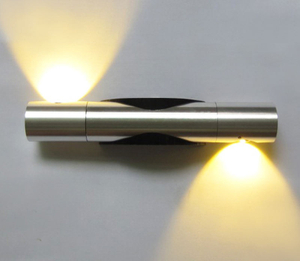 Applique da parete moderna da 6W Rotazione di 360 gradi Apparecchi da parete a LED per lettura lampada da parete / illuminazione a specchio / luce scale ad alta luminosità