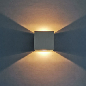 Decorazione Lampada da parete Applique su e giù Cubo 6W Lampada Luci creative Staffa da parete Luci