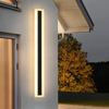 Lampada da parete moderna in alluminio per interni a striscia lunga semplice Lampada da parete per esterni impermeabile Alloggiamento applique da giardino a 360 gradi