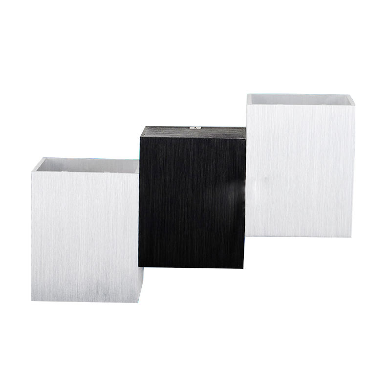 Moderna lampada da parete a LED a gradini e luce decorativa per interni