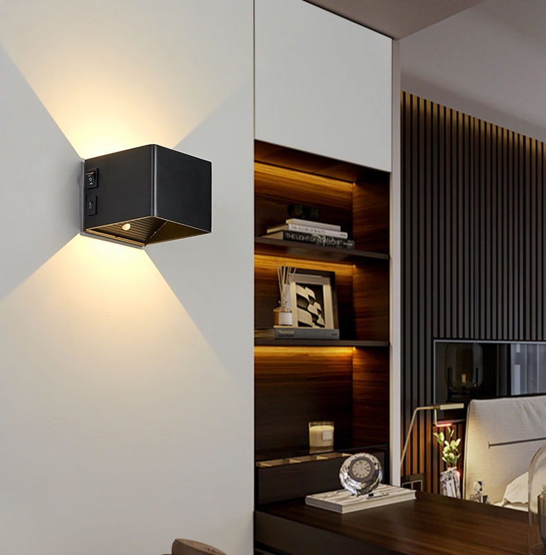 2023 USB ricaricabile applique da parete per interni sensore di movimento illuminazione camera da letto lampada da comodino corridoio scale decor luci lampada da parete