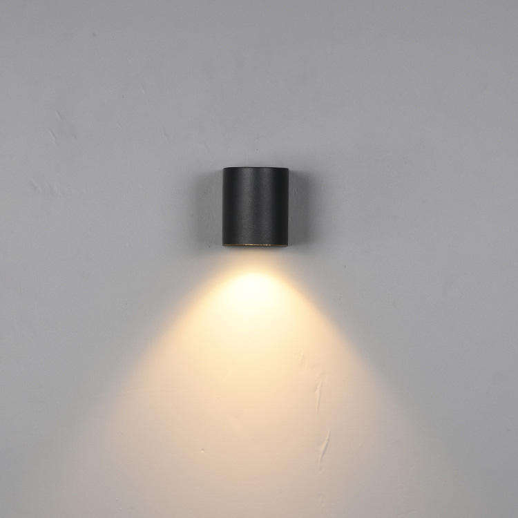 Lampade da parete per esterni moderne Ip65 Illuminazione da parete per interni impermeabile su e giù Lampada da parete per illuminazione esterna
