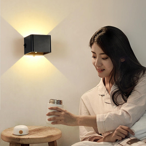 Lampada da parete a ricarica a LED Testata della camera da letto Sensibilità umana Dormitorio USB Nessun cablaggio Nessuna punzonatura Corridoio Corridoio Piccola luce notturna