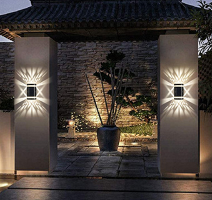 Lampada solare da parete Luci solari per esterni Lampade solari da parete per esterni Lampada da giardino decorativa da giardino Lampada da cortile impermeabile Paesaggio Lampada da giardino solare Fabbrica cinese