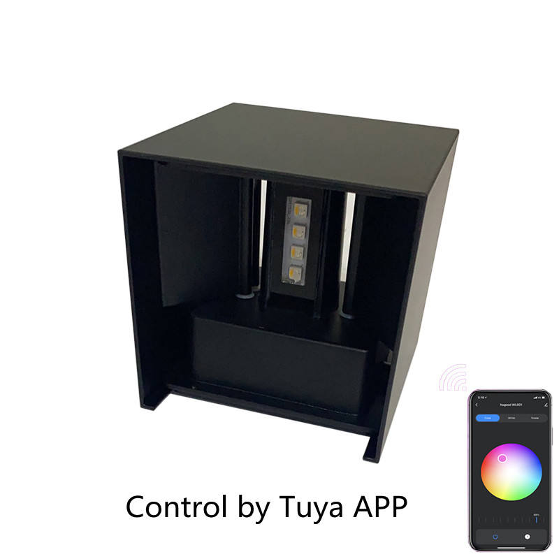 Lampada da parete per esterni intelligente per esterni Lampada da parete RGB dimmerabile che cambia colore Lampada da esterno a luce regolabile IP65 impermeabile