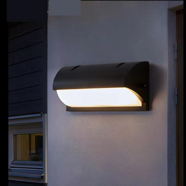 Lampada da parete per esterni a LED da 12 W. Applique da parete a led impermeabile, semplice corridoio, scale, luce da cortile, applique da parete per balcone, super luminosa