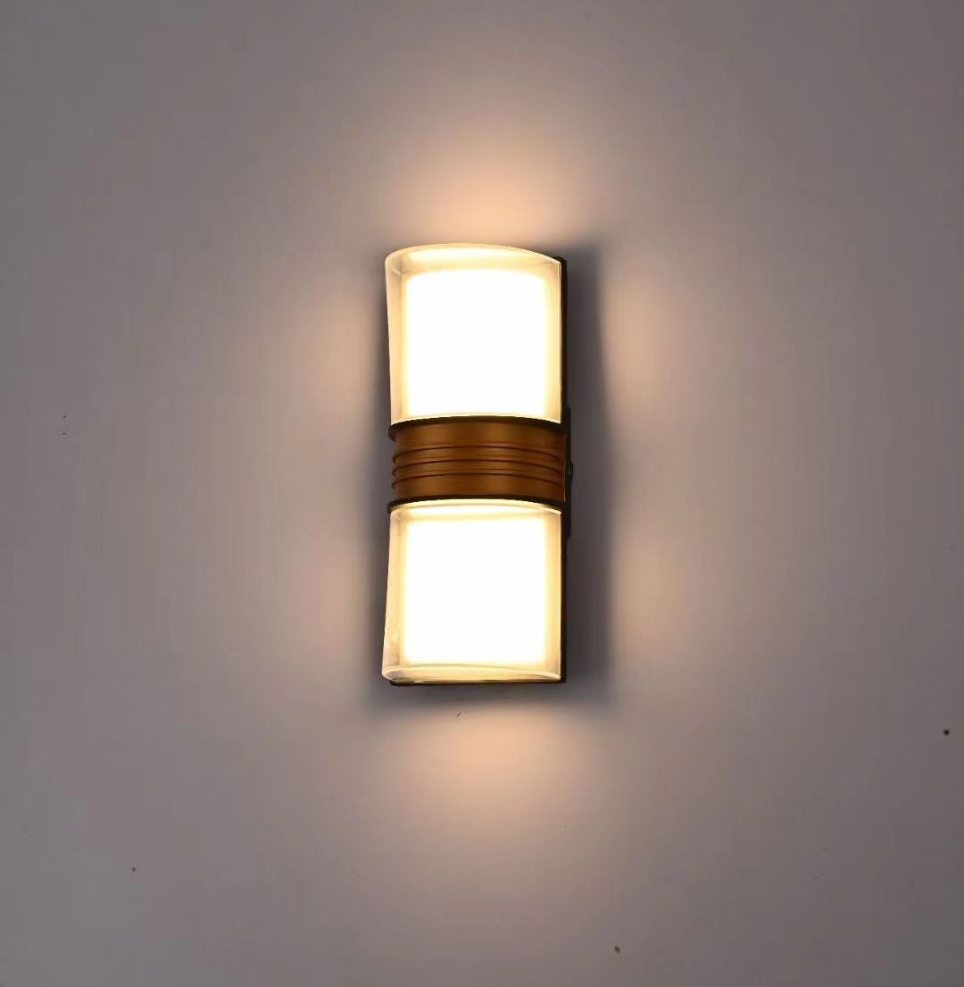 6W 12W LED Lampada da parete moderna impermeabile per esterni Camera da letto interna Soggiorno Balcone Applique da parete Illuminazione domestica Applique da parete in alluminio